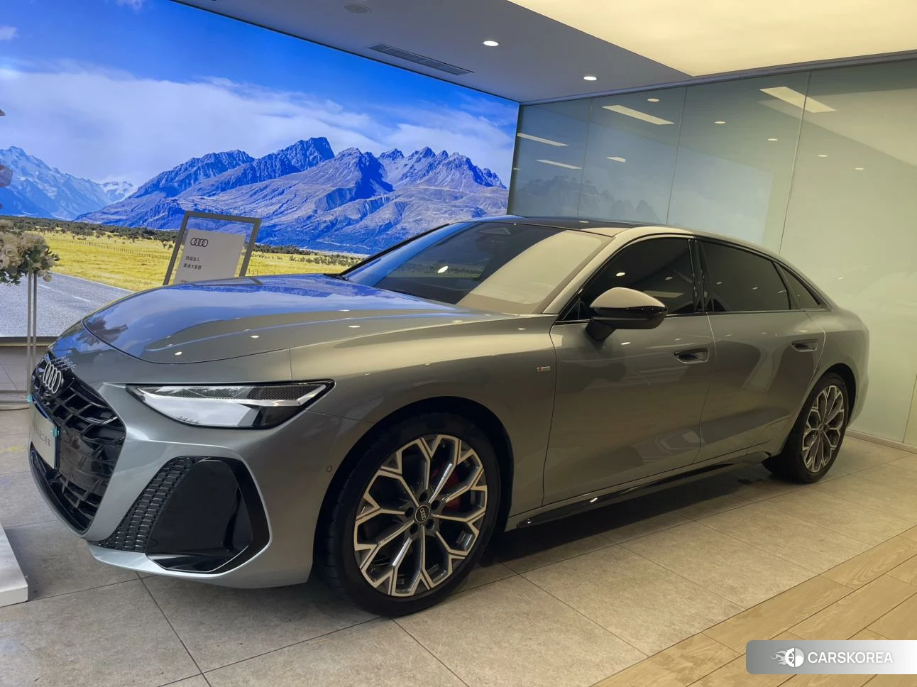 Audi A6L id 4492916 из Китая 13