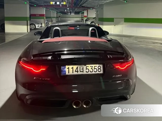 Jaguar F-TYPE 2018 Черный из Кореи, фото 4