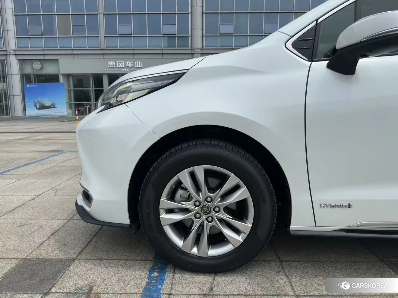 Toyota Sienna id 4455031 из Китая 9