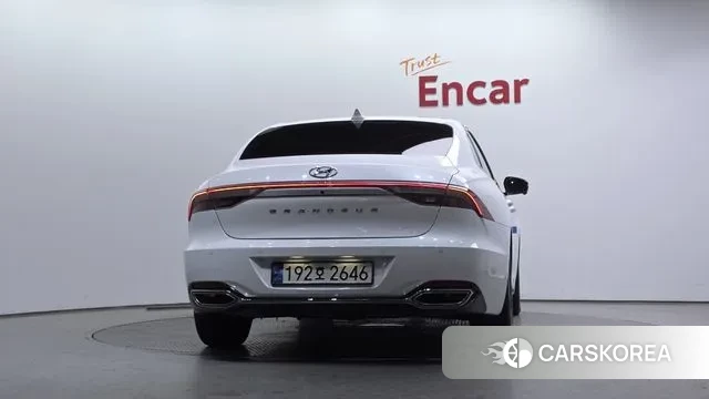 Hyundai The New Grandeur IG Hybrid id 3759207 из Кореи 14