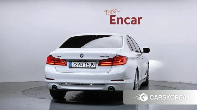 BMW 5 Series (G30) id 4384803 из Кореи 28