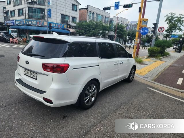 Kia The New Carnival id 4667714 из Кореи 9