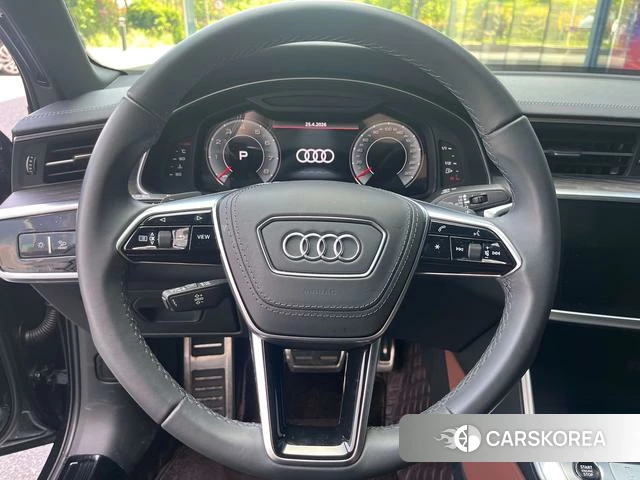 Audi A6L id 4206982 из Китая 10