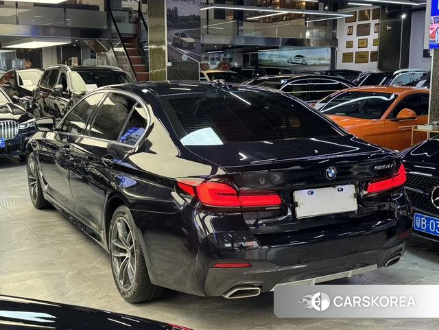BMW 5 series 2022 Черный из Китая, фото 5
