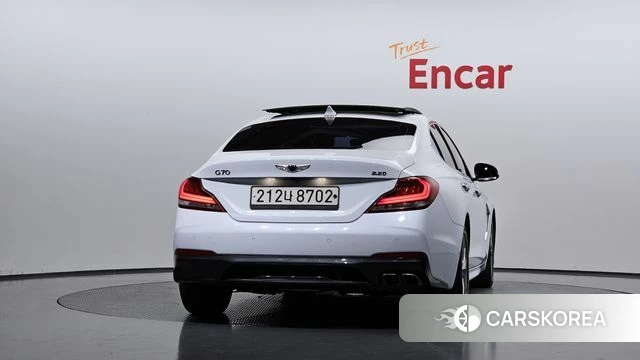 Genesis G70 id 4294960 из Кореи 14