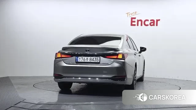 Lexus ES300h 7th generation id 3760973 из Кореи 14