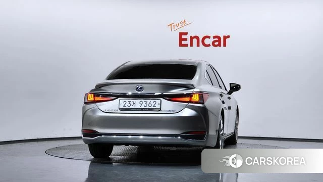 Lexus ES300h 7th generation id 4410934 из Кореи 31