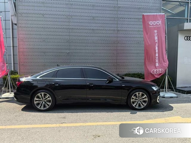 Audi A6L id 3856102 из Китая 14