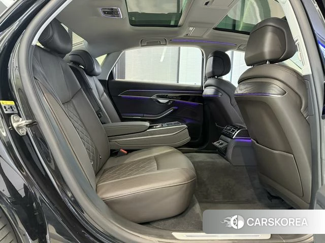 Audi A8 id 4291139 из Китая 11