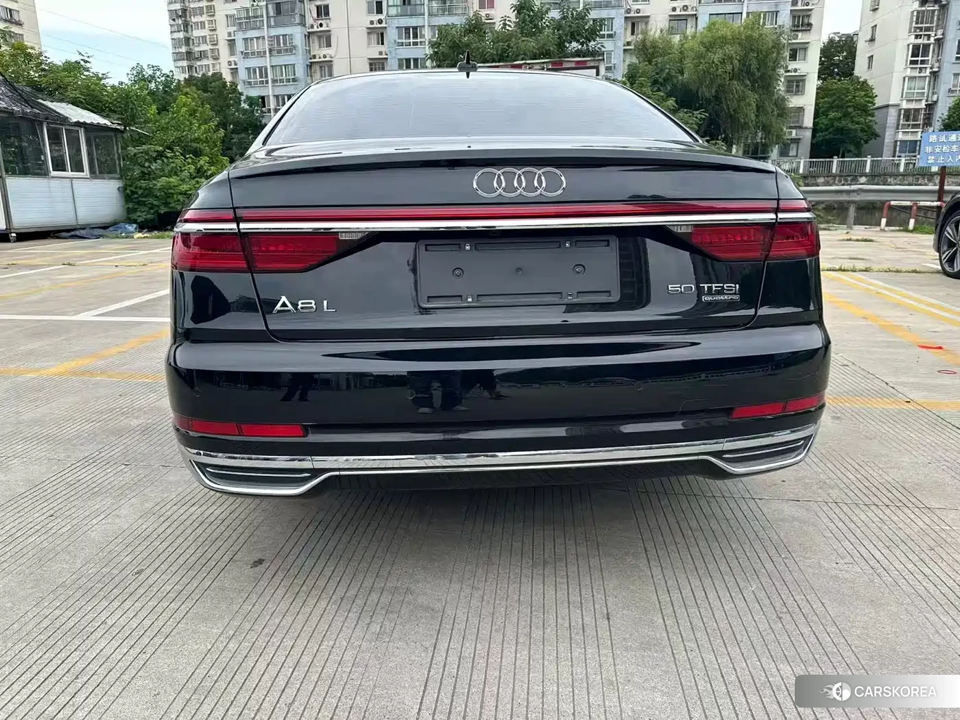 Audi A8 2022 Черный из Китая, фото 6