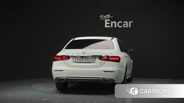 Mercedes-Benz E-Class W213 id 4708003 из Кореи 26