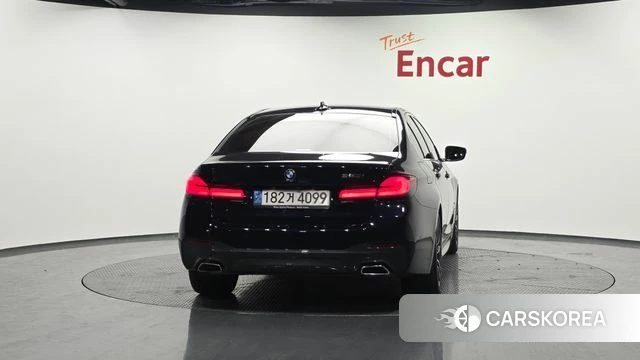 BMW 5 Series (G30) id 3941134 из Кореи 14