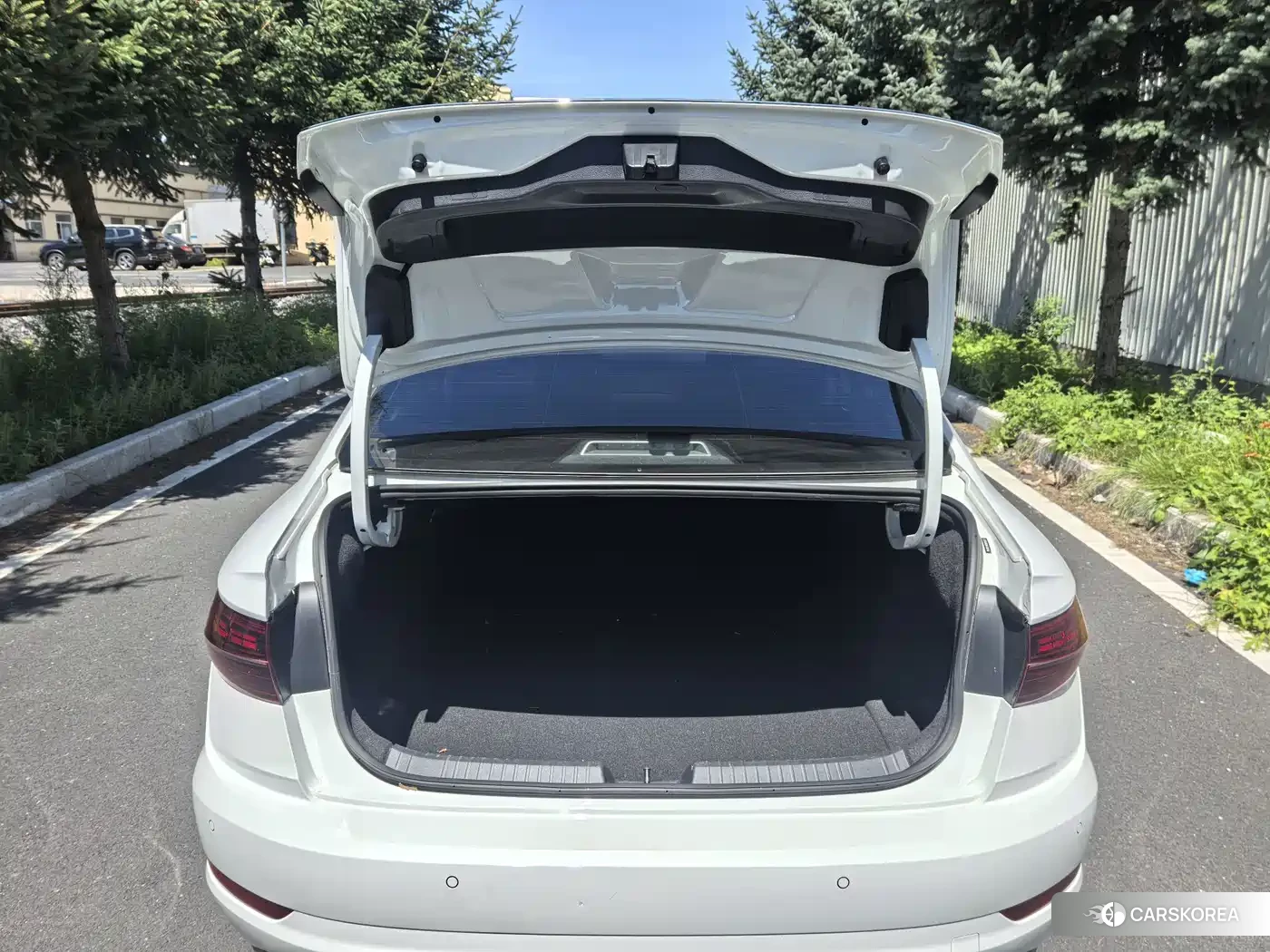 Volkswagen Sagitar id 4680456 из Китая 9