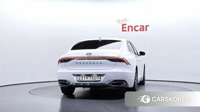 Hyundai The New Grandeur IG id 3899183 из Кореи 14