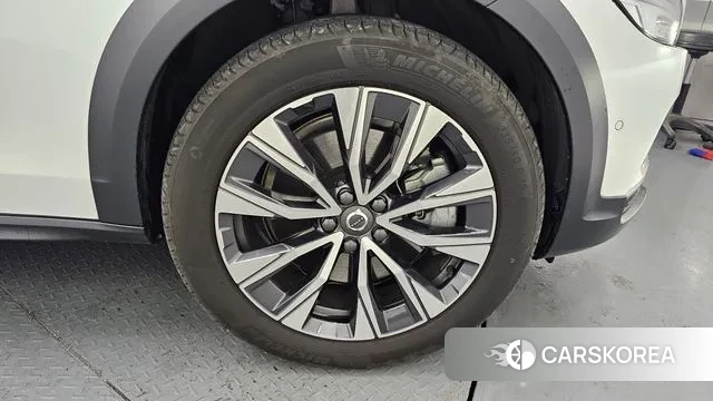 Volvo V90 Cross-Country id 3700814 из Кореи 14
