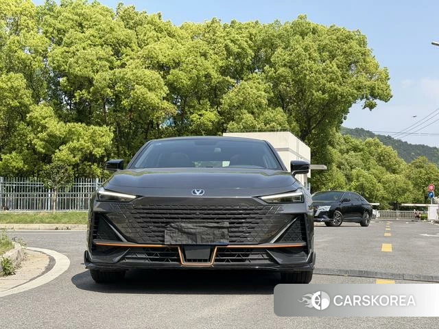 Chang'an UNI-V 2022 Темно-серый из Китая, фото 5