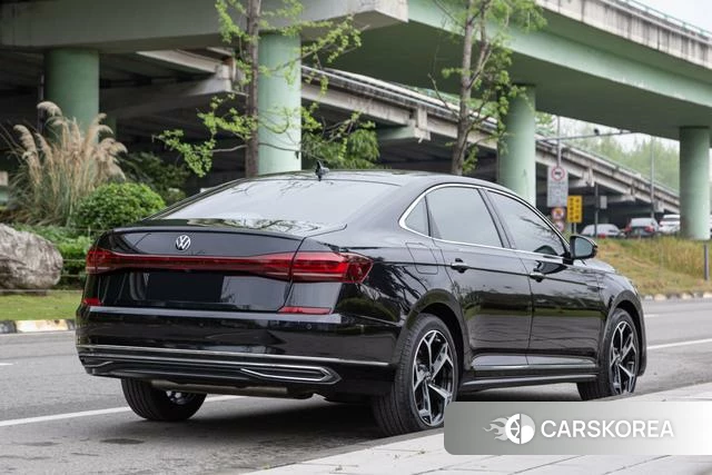Volkswagen Passat id 4260068 из Китая 12