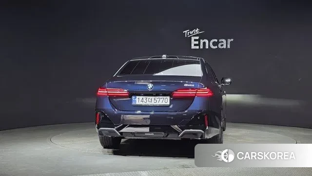 BMW 5 Series (G60) id 2905113 из Кореи 14