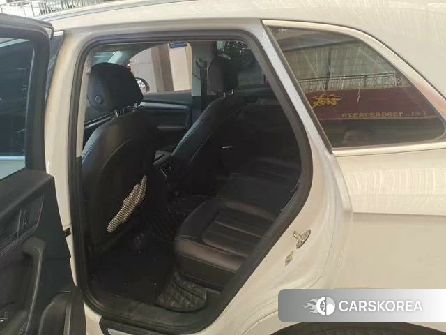 Audi Q5L 2021 Белый из Китая, фото 4