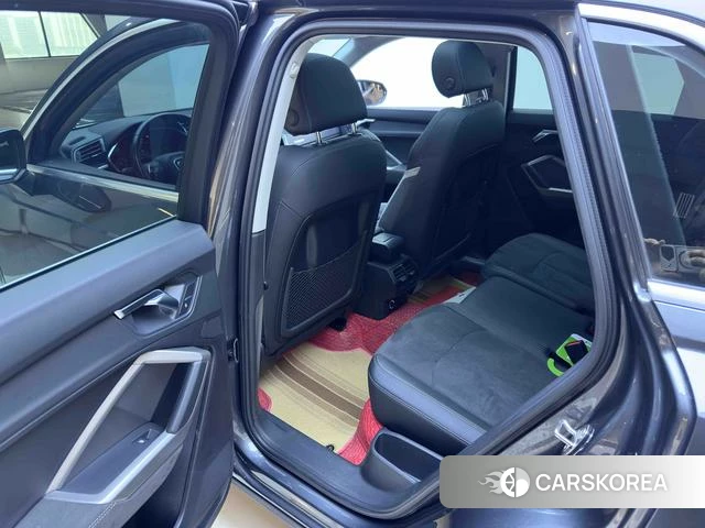 Audi Q3 id 4348619 из Китая 17