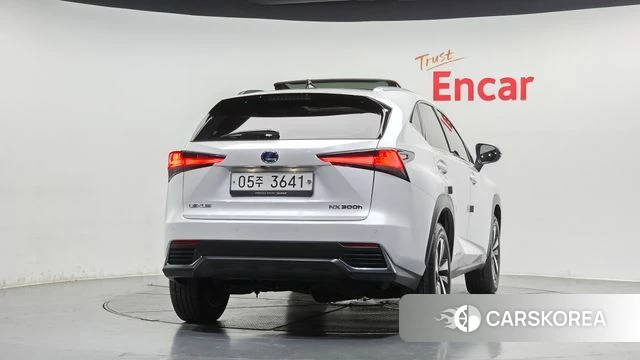 Lexus NX300h id 4251089 из Кореи 26