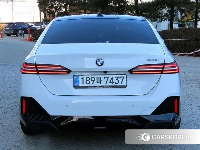 BMW 5 Series (G60) id 3538417 из Кореи 14