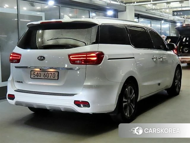 Kia The New Carnival id 4502710 из Кореи 14