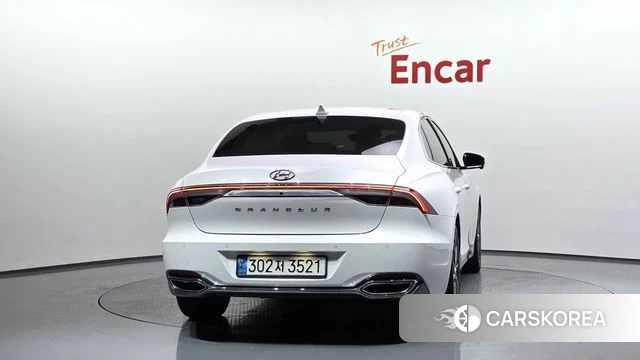 Hyundai The New Grandeur IG id 4423260 из Кореи 29