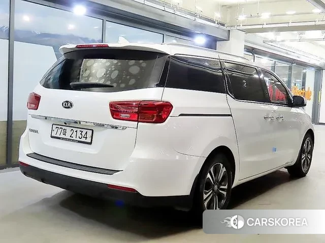 Kia The New Carnival id 3380643 из Кореи 14