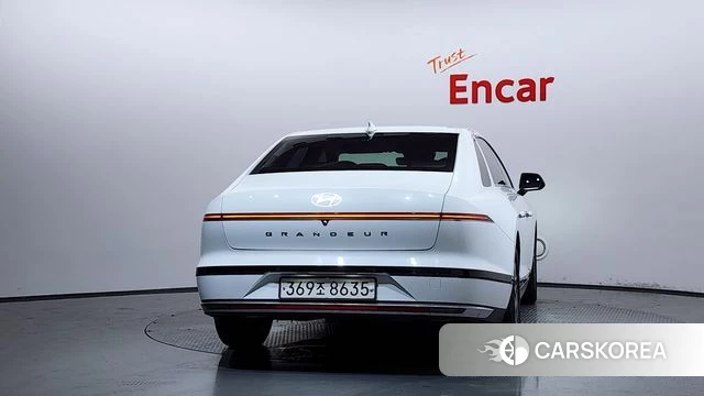 Hyundai Grandeur (GN7) id 4579356 из Кореи 14