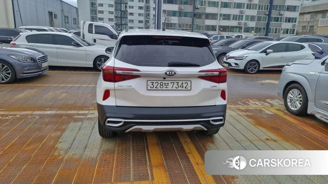 Kia Seltos id 4495918 из Кореи 14
