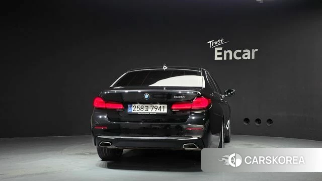 BMW 5 Series (G30) id 4749454 из Кореи 14