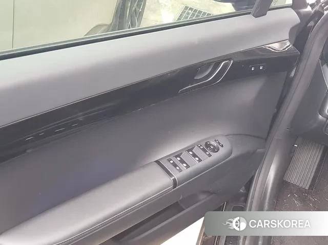 Hyundai Grandeur Hybrid (GN7) id 3507703 из Кореи 8