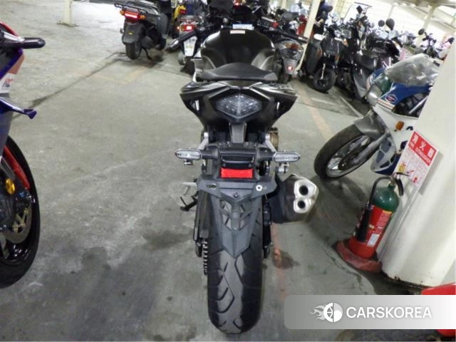 Honda CBR400R id 3950050 из Японии 20