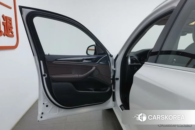 BMW X3 id 4258220 из Китая 18