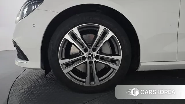 Mercedes-Benz E-Class W213 id 3394728 из Кореи 14