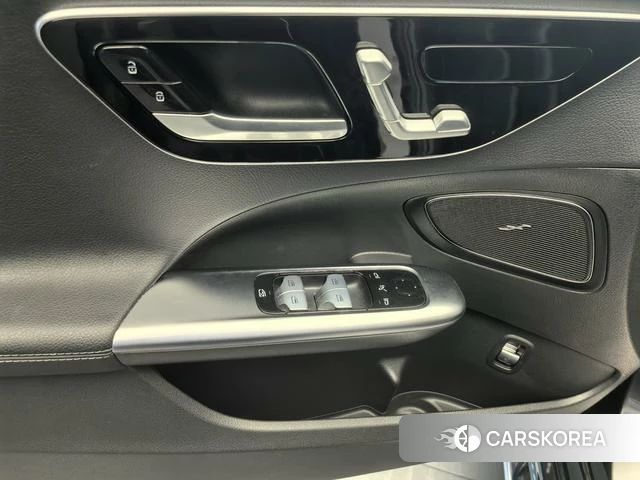 Mercedes-Benz Class C id 4358992 из Китая 13