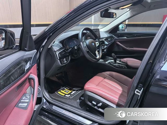 BMW 5 series 2021 Черный из Китая, фото 4