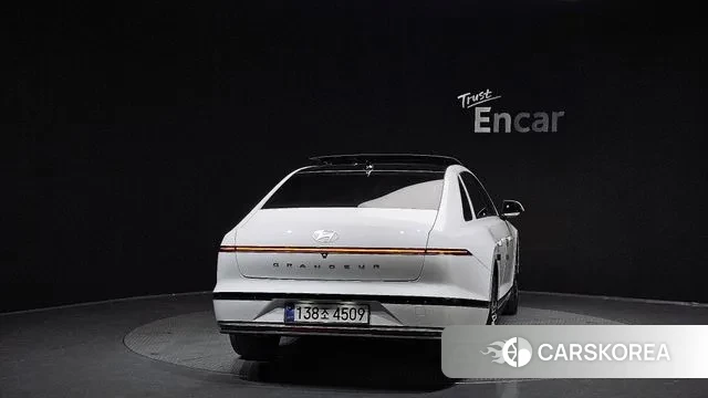 Hyundai Grandeur (GN7) id 3596712 из Кореи 14