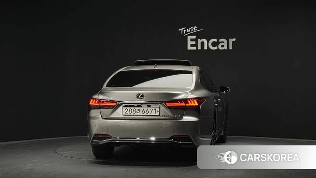 Lexus LS500h 5th generation id 3838813 из Кореи 14