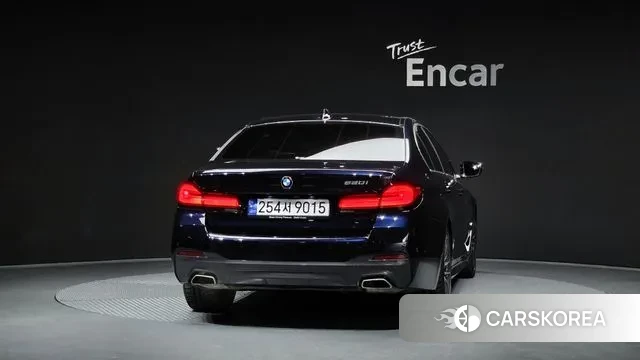 BMW 5 Series (G30) id 3555575 из Кореи 14