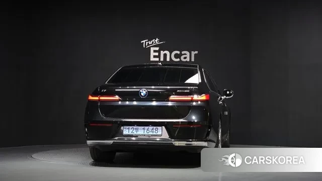 BMW i7 (G70) id 3022277 из Кореи 14