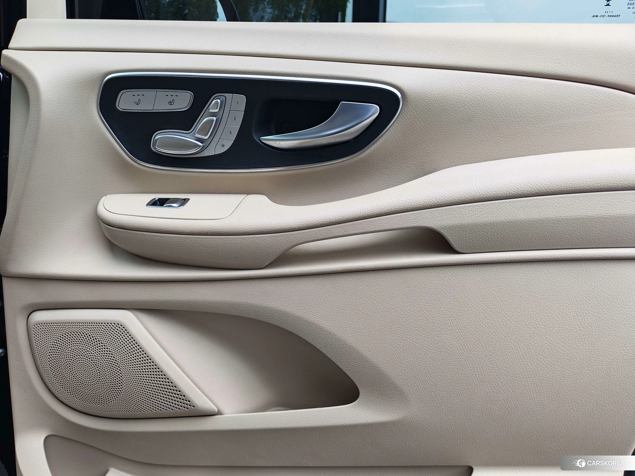 Mercedes-Benz V-class id 4479808 из Китая 24