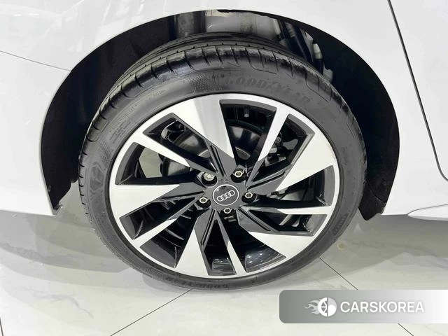 Audi A3 id 4299398 из Китая 14