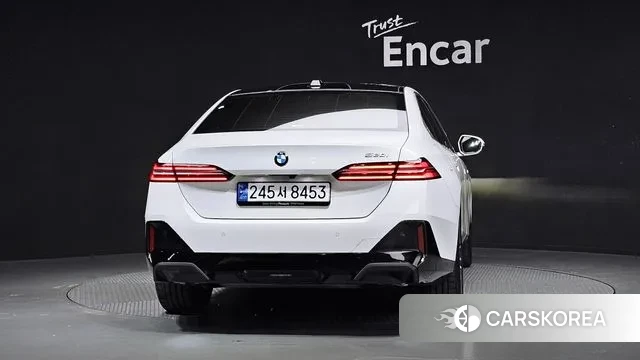 BMW 5 Series (G60) id 3442252 из Кореи 14