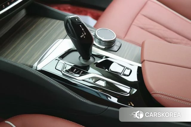 BMW 5 series PHEV id 4210196 из Китая 26
