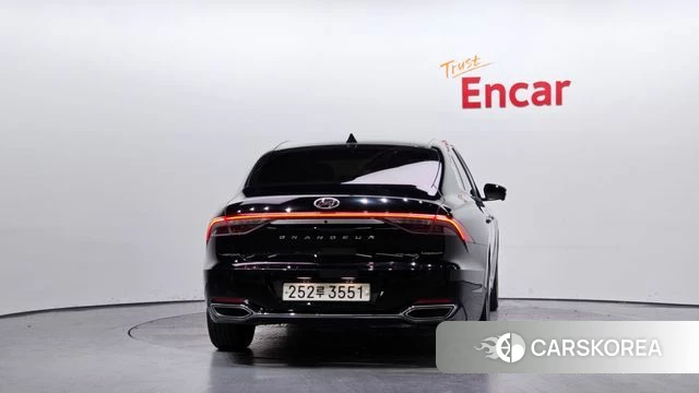 Hyundai The New Grandeur IG Hybrid id 4573918 из Кореи 24