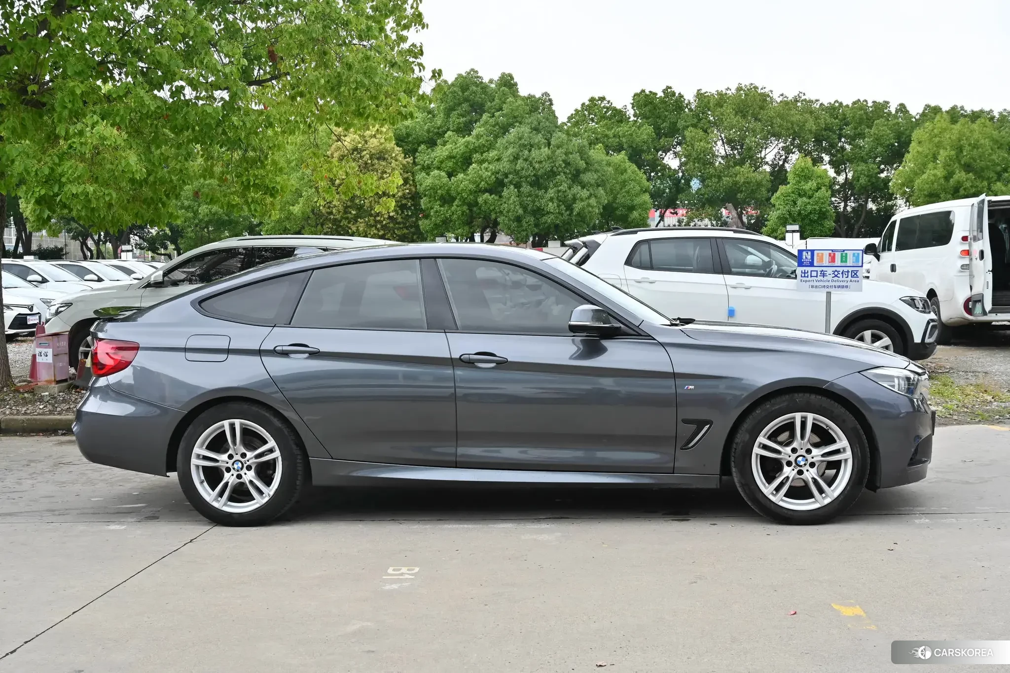 BMW 3 series GT id 4486203 из Китая 17