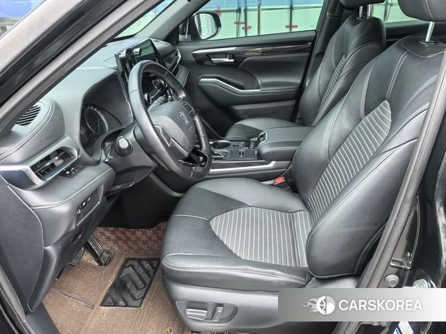 Toyota Crown Lufang 2022 Черный из Китая, фото 4