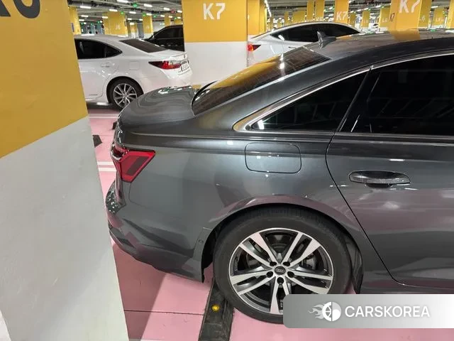 Audi A6 (C8) 2023 Серебристо-серый из Кореи, фото 4